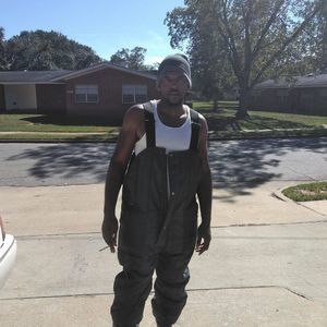 Meet your Posher, Ellis